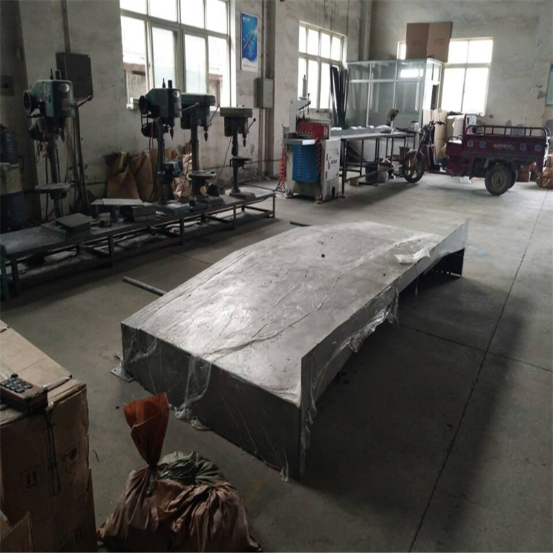 漢川數(shù)控機床HGMC2040R加工中心防護罩定做免費上門測量設計保證質(zhì)量