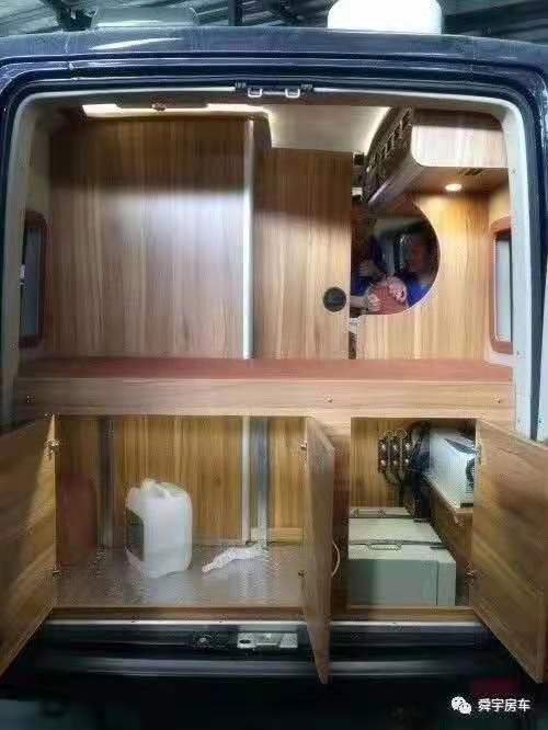 售價(jià)才17.8萬(wàn)東風(fēng)御風(fēng)B型房車