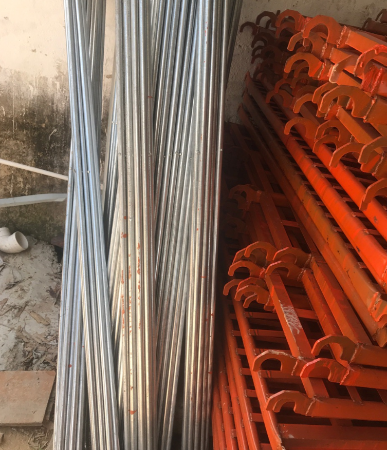 廠家直銷腳手架橋板，門架，輪扣，排柵管，加厚加固