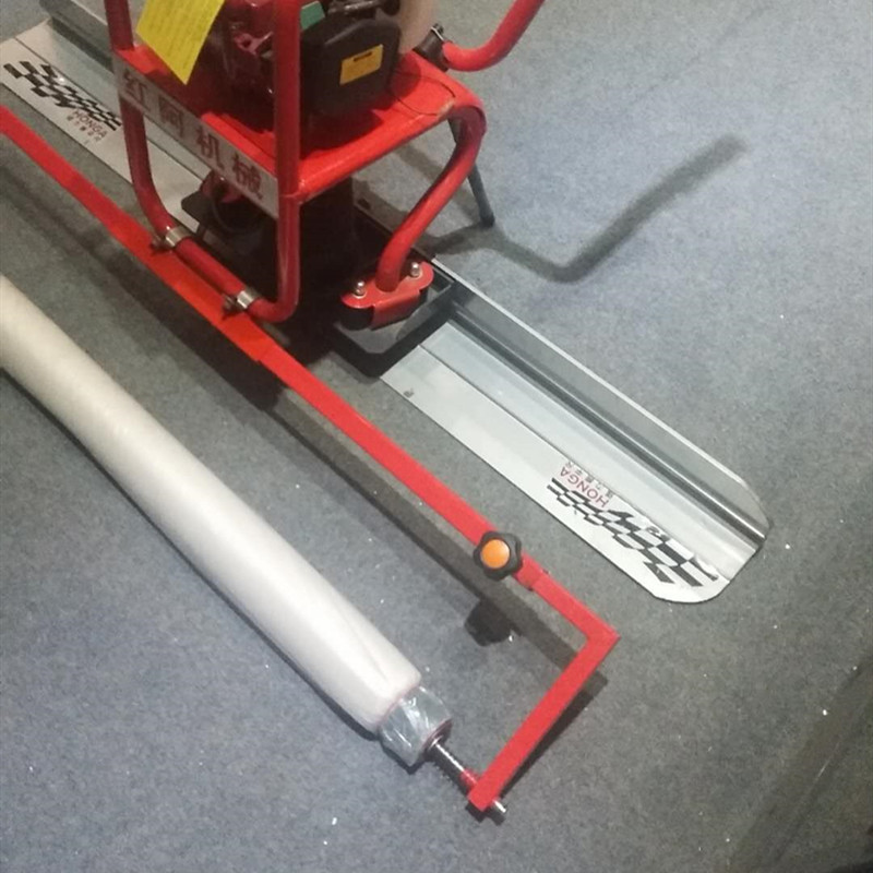 *鋪膜機(jī)混凝土振動覆膜機(jī)