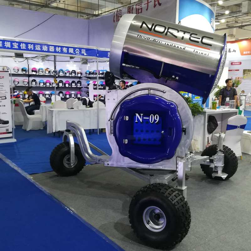 嬉雪樂園用小型人工造雪機(jī)價(jià)格好