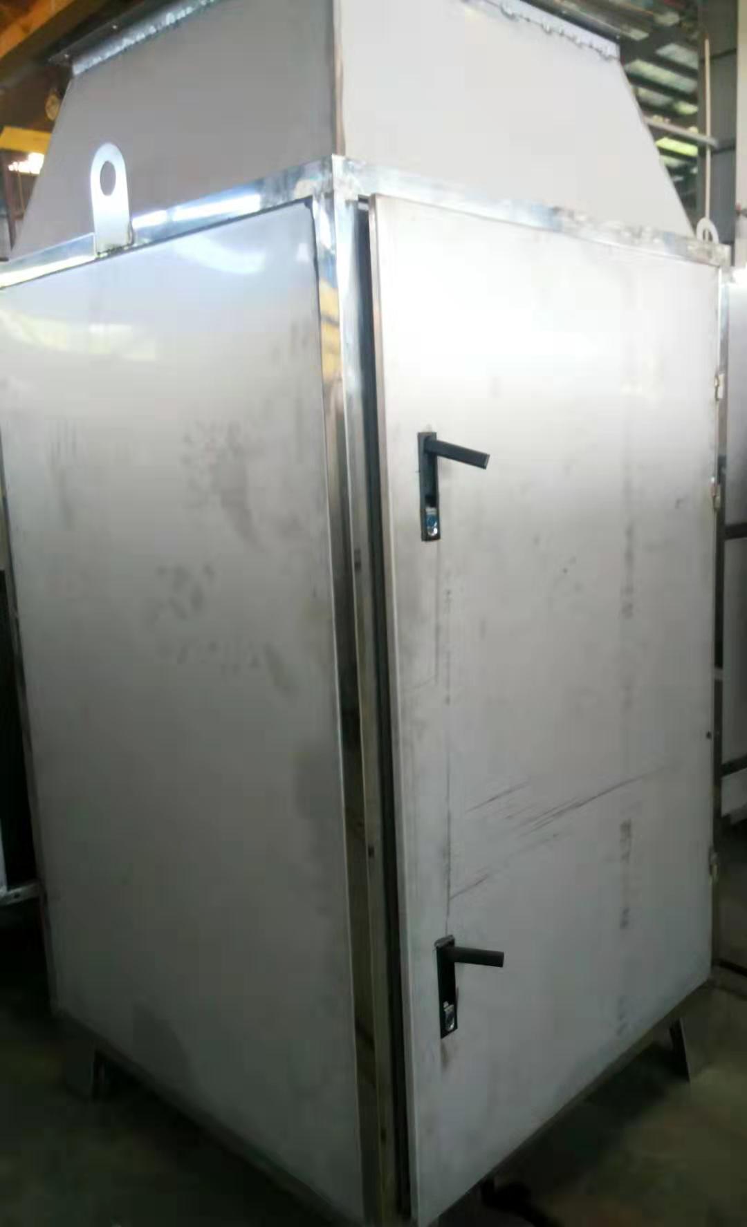 供應(yīng)各種規(guī)格優(yōu)質(zhì)廢氣雜質(zhì)凈化過濾棉箱