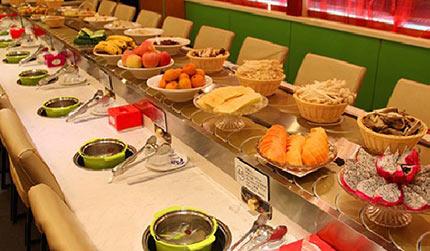 戀上簽旋轉(zhuǎn)小火鍋加盟扶持政策