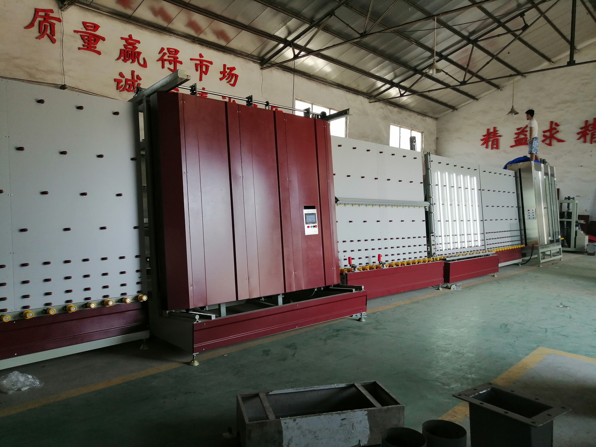 中空玻璃設(shè)備 中空玻璃設(shè)備+濟南門窗設(shè)備廠家