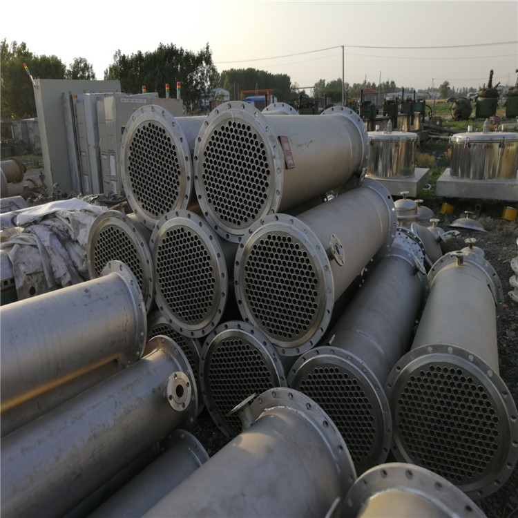 出售二手反應(yīng)釜，出售二手不銹鋼反應(yīng)釜