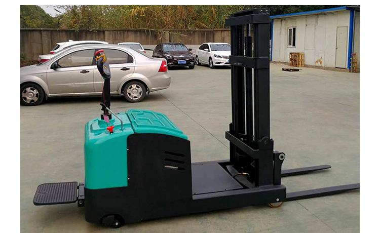 江蘇廠家供應(yīng) 全電動(dòng)無腿堆高車 站駕式無腿配重全電動(dòng)堆高車