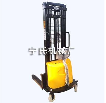 半電動叉車商家