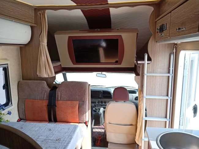 舜宇廠家直銷 江鈴特順C房車