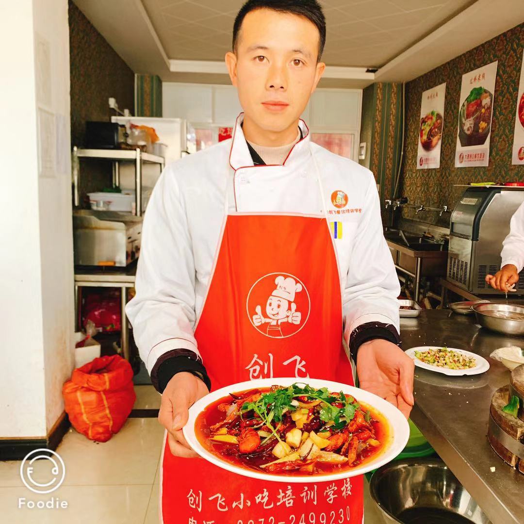 夏天夜晚最熱門的項(xiàng)目小龍蝦培訓(xùn)