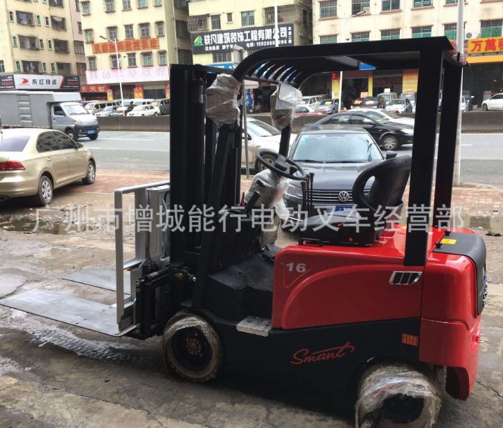 全新山東中叉電動(dòng)叉車 CPD16電動(dòng)叉車推拉器 1.6噸電動(dòng)叉車搬運(yùn)車