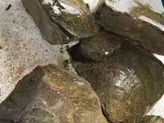 深色古馬龍樹脂