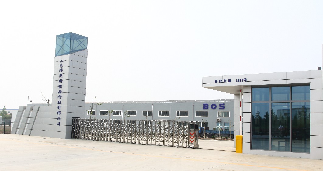 全隔離穩(wěn)頻穩(wěn)壓純凈電源可以在電網(wǎng)供電電壓/頻率均不穩(wěn)定，出現(xiàn)除斷電以外的其它狀況時(shí)，可以保證電網(wǎng)中敏感設(shè)備正常用電的設(shè)