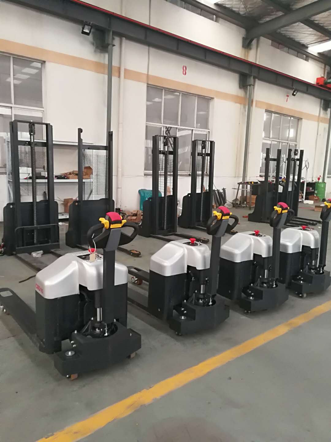 廠家供應(yīng) 步行式全電動(dòng)搬運(yùn)車 全電動(dòng)搬運(yùn)車 輕小型電動(dòng)叉車