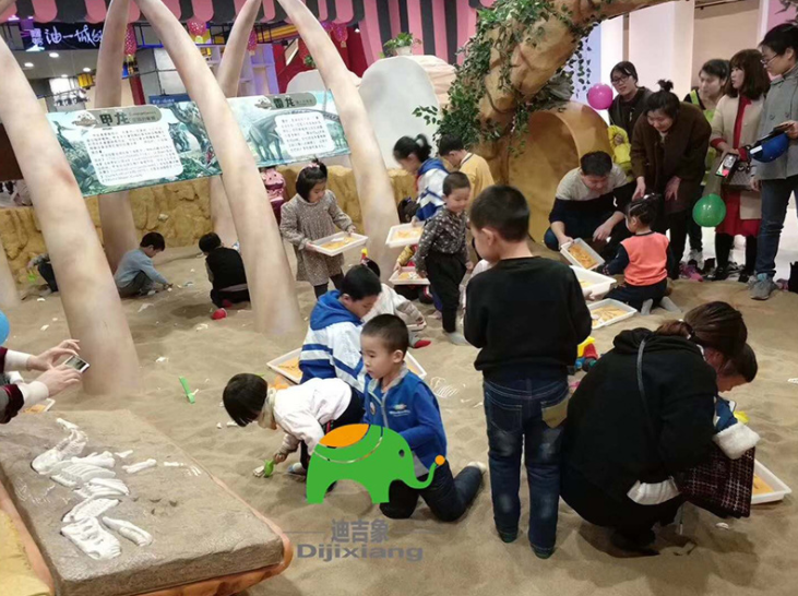 迪吉象加盟怎么樣，迪吉象恐龍考古樂(lè)園加盟多少錢(qián)， 迪吉象考古樂(lè)園帶您穿越時(shí)光