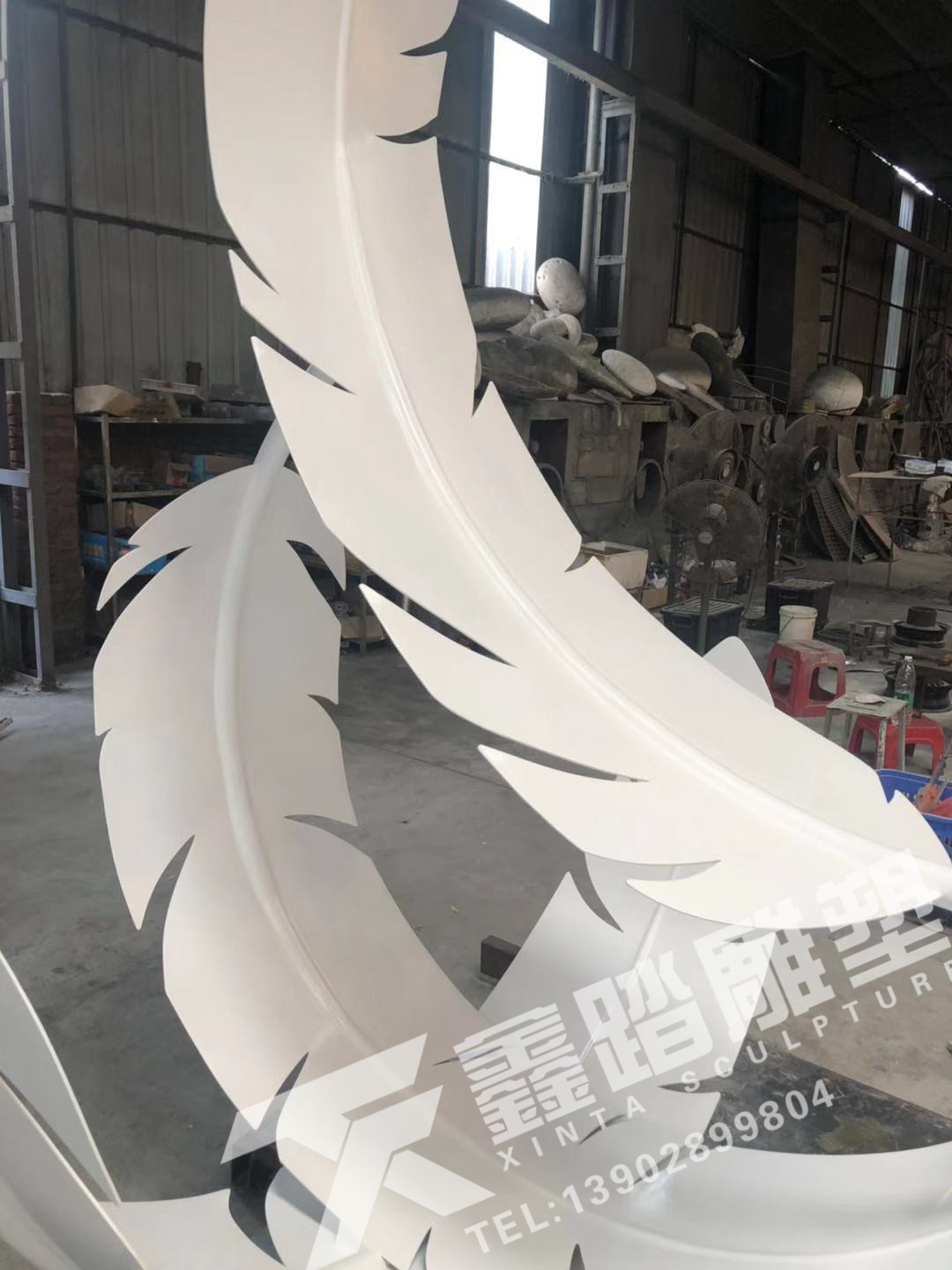 酒店大堂裝飾景觀雕塑擺件羽毛雕塑 多片羽毛造型組合雕塑小品 景觀雕塑擺件  景觀雕塑擺件羽毛造型雕塑