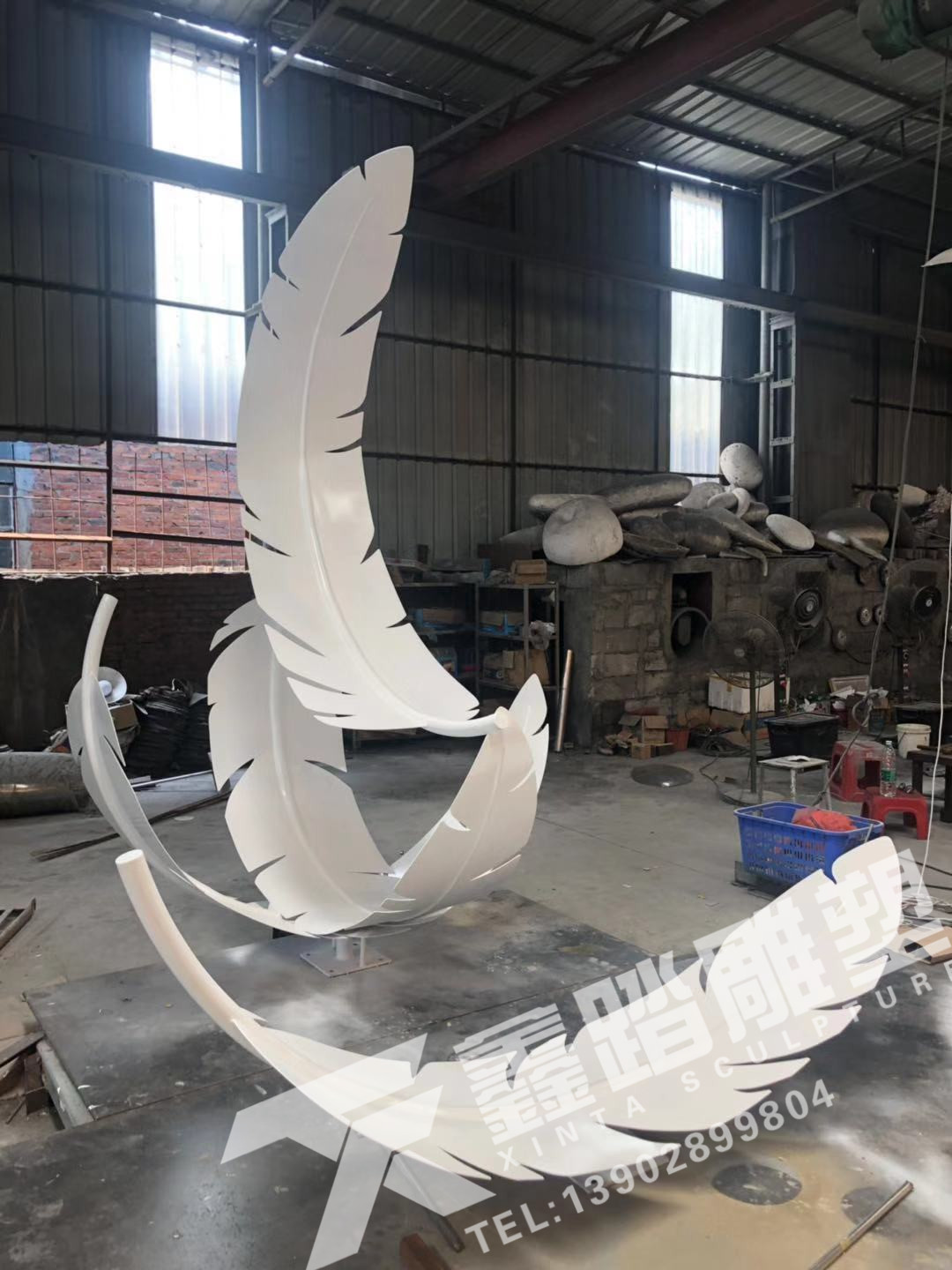 酒店大堂裝飾景觀雕塑擺件羽毛雕塑 多片羽毛造型組合雕塑小品 景觀雕塑擺件  景觀雕塑擺件羽毛造型雕塑