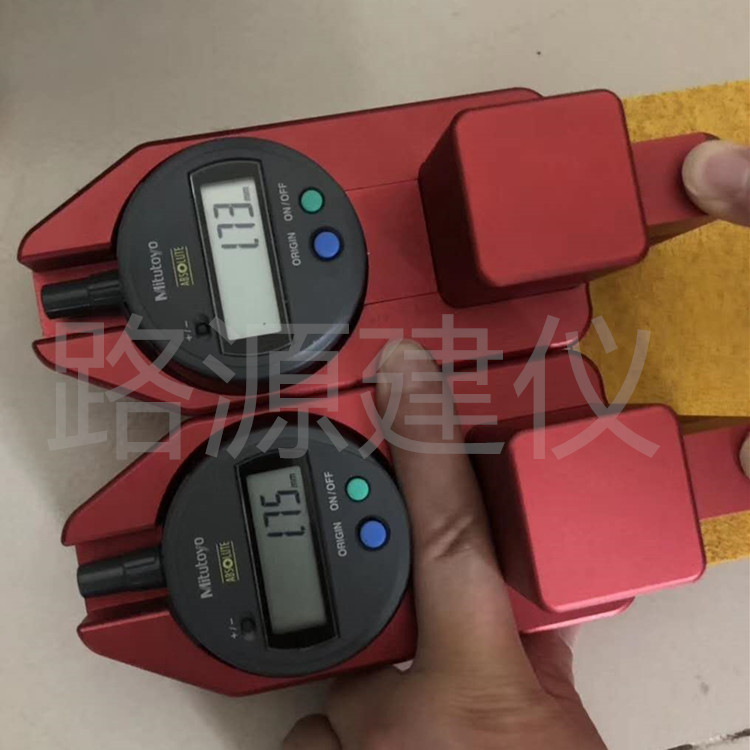 STT-950A數(shù)字路標測厚儀