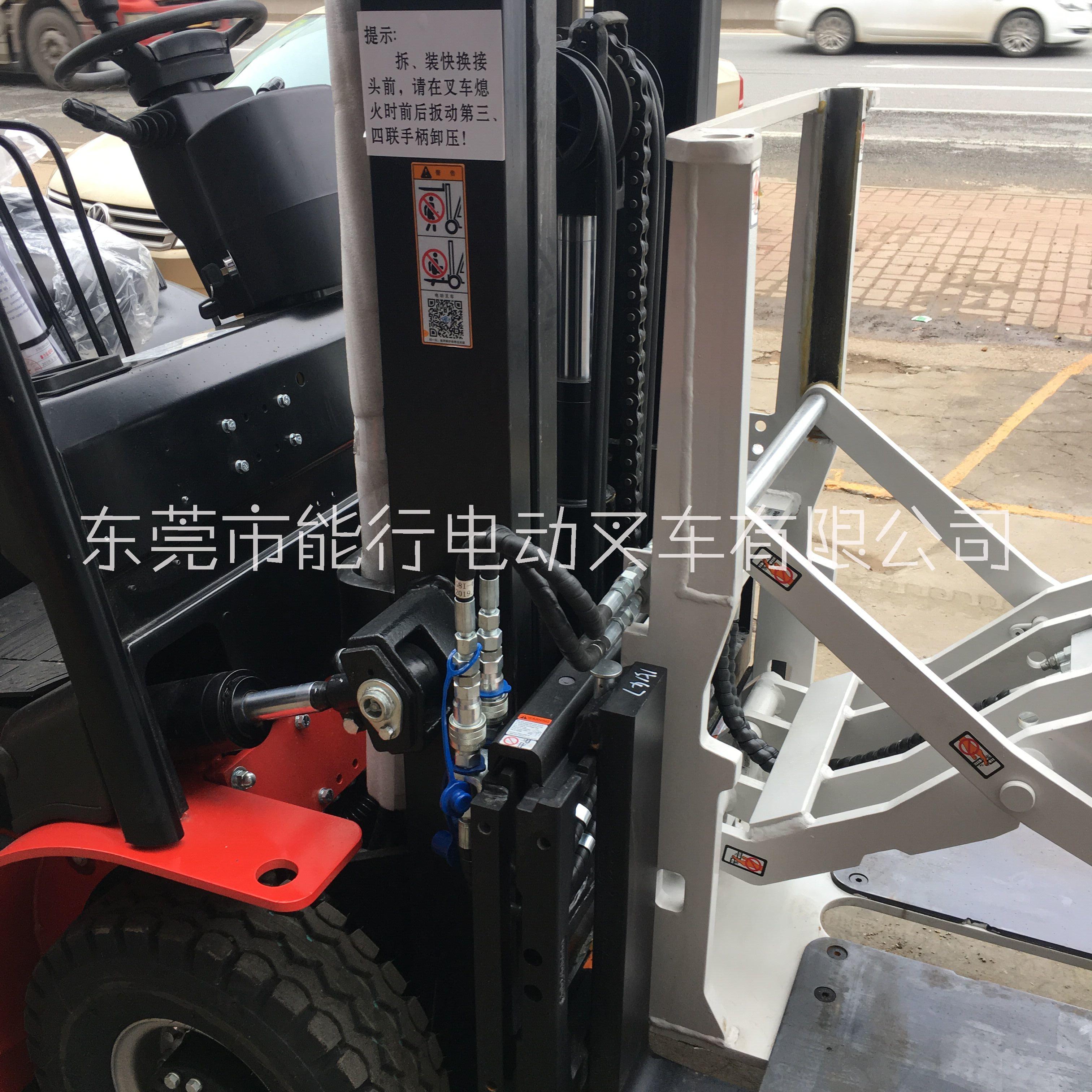 實(shí)現(xiàn)貨物的無托盤搬運(yùn)堆垛作業(yè)的工具 推拉器出租出售