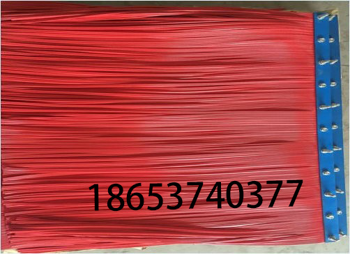 燃橡膠耐高溫?fù)鯄m簾  導(dǎo)料槽擋塵簾  環(huán)保擋塵簾