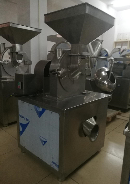 齒盤式粉碎機(jī)可粉碎金銀花