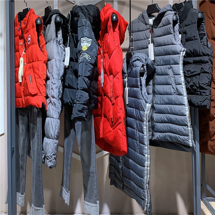 2019廣州品牌折扣女裝批發(fā)中心市場價格熱線-一手貨源哪家好