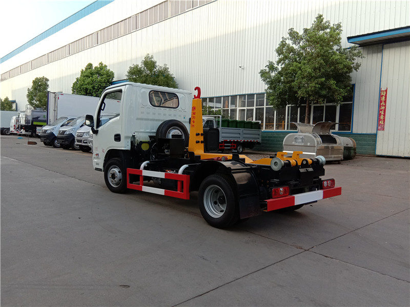 3方躍進(jìn)小福星勾臂垃圾車 勾臂垃圾車廠家 勾臂垃圾車供應(yīng)商 勾臂垃圾車類目