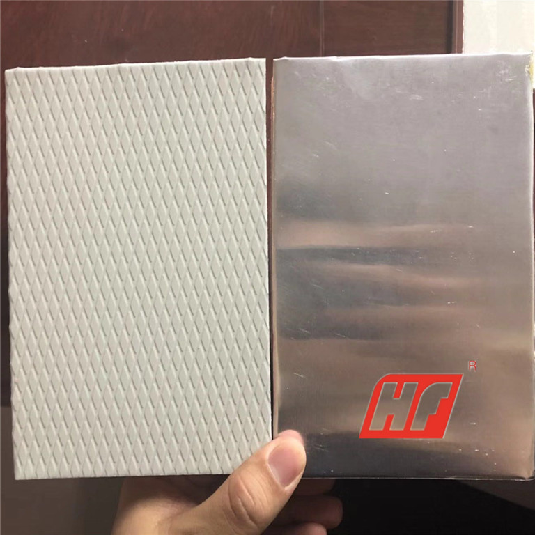 彩鋼酚醛風(fēng)管制作  雙面彩鋼酚醛復(fù)合風(fēng)管 單雙面彩鋼酚醛保溫復(fù)合風(fēng)管 彩鋼酚醛復(fù)合風(fēng)管廠家