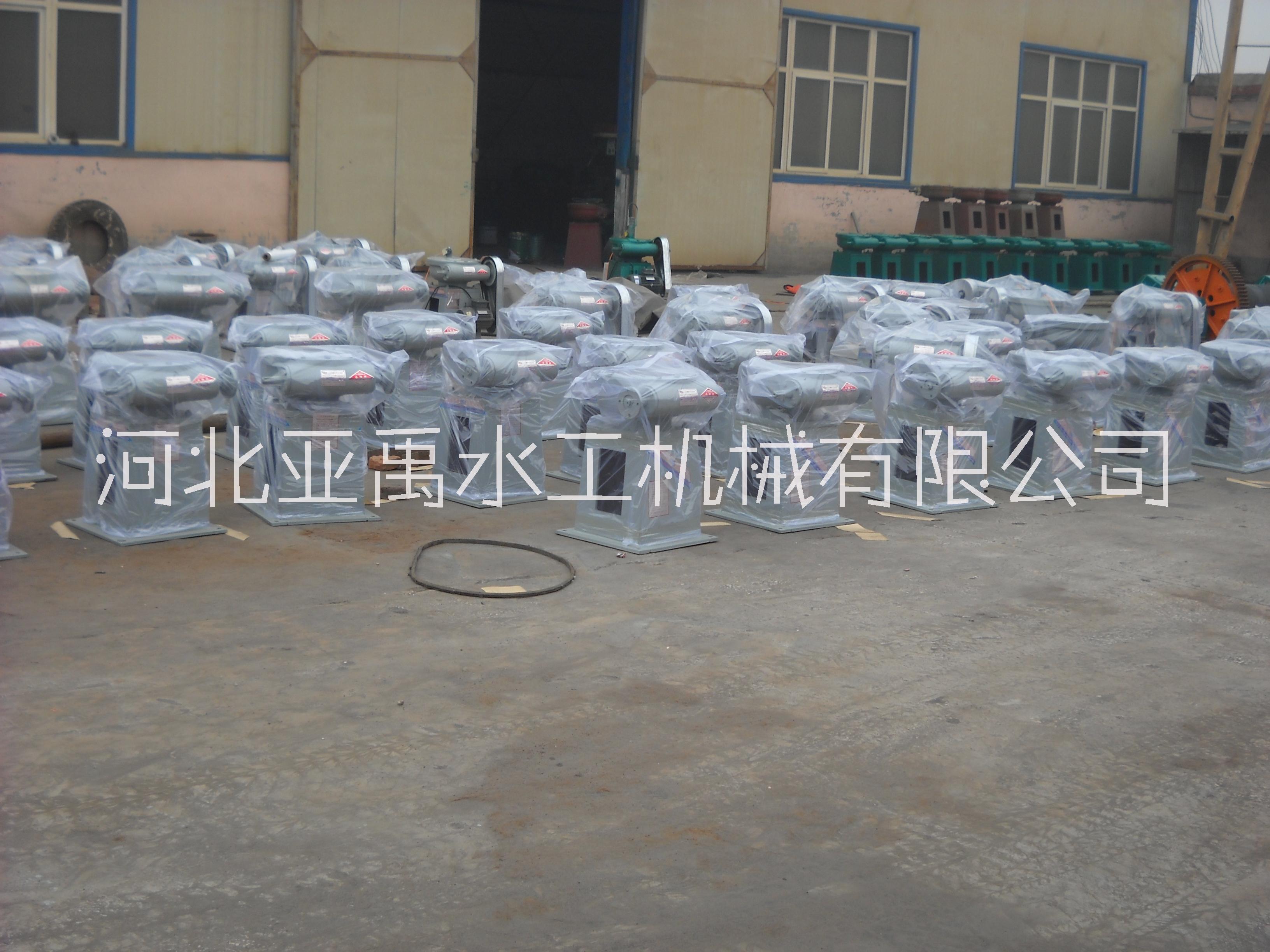 雙吊點螺桿啟閉機