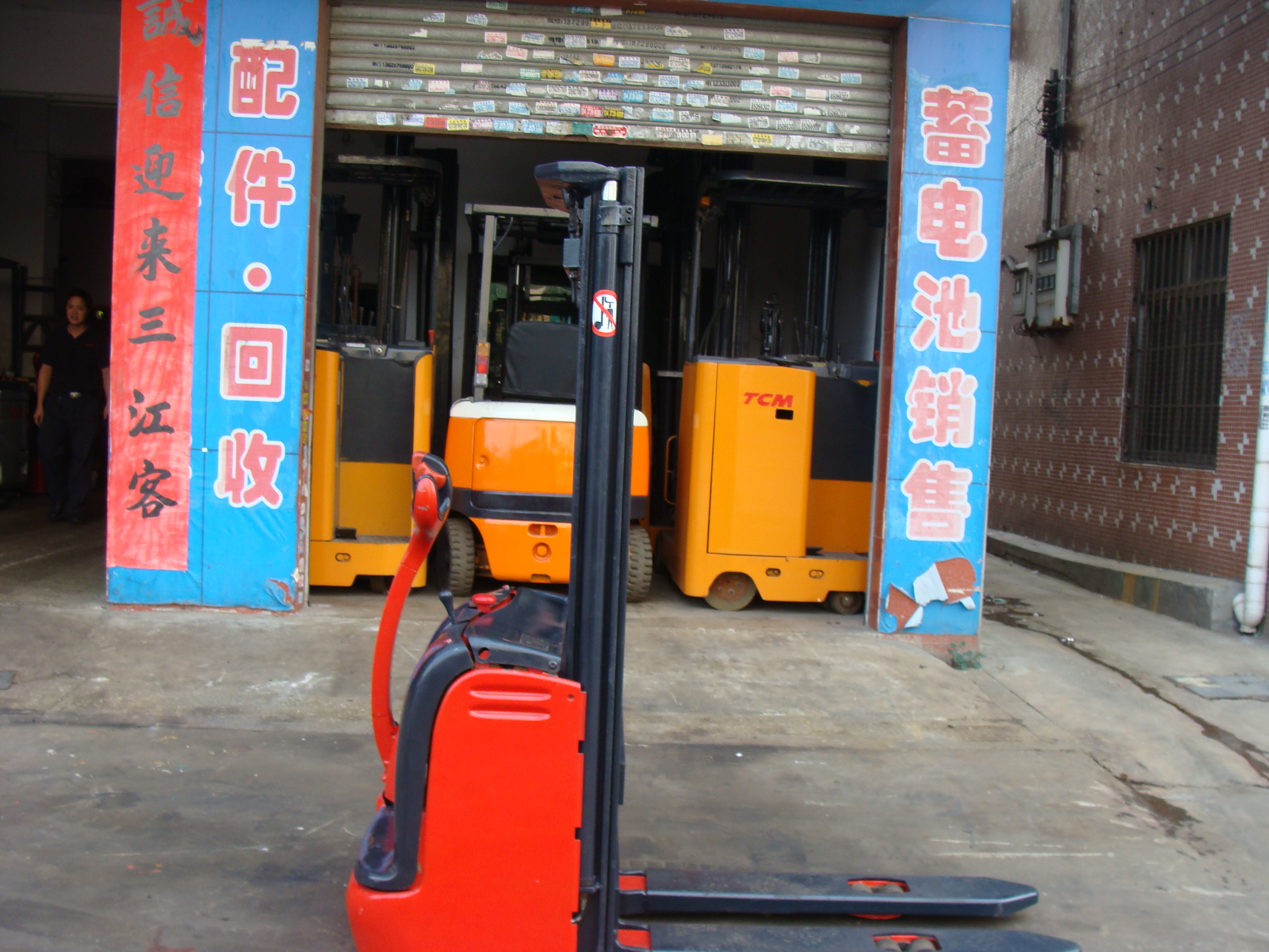 林德堆高車供應商-直銷 步行式堆高車