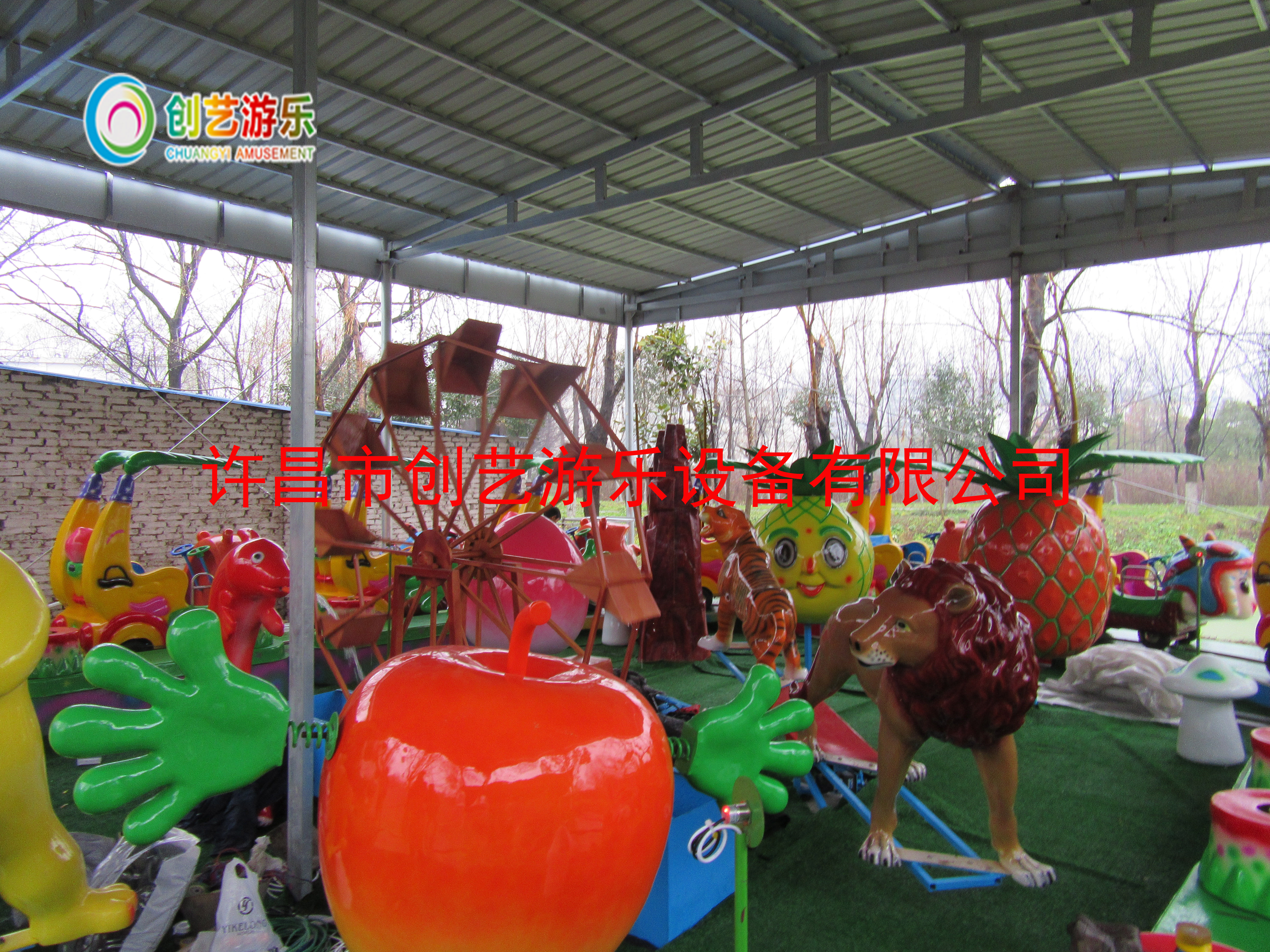 2019年創(chuàng)藝游樂火爆公園廣場(chǎng)游樂園明星產(chǎn)品之一游樂設(shè)備--香蕉火車（歡樂打地鼠）
