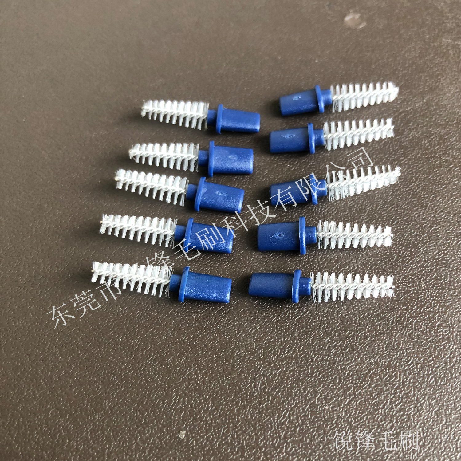 睫毛刷 睫毛刷加工 小細(xì)頭睫毛卷螺旋卷眉毛梳修眉眼部美妝毛刷塑料柄毛刷配裝