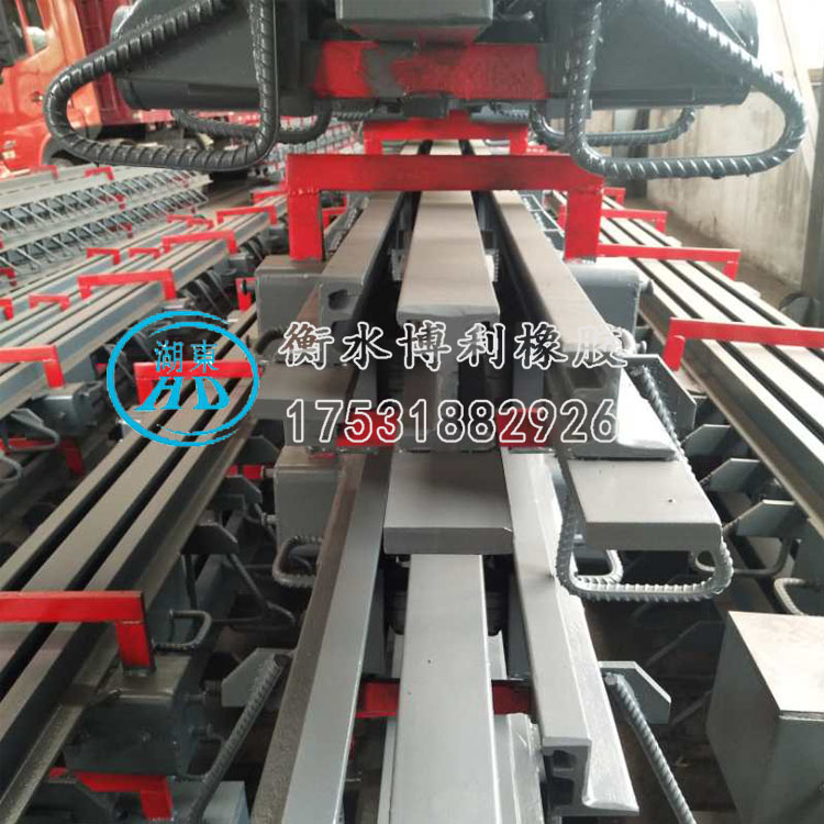 江西模數(shù)式橋梁伸縮縫gqf-mzl160伸縮縫生產(chǎn)廠家80變形縫d160橋面伸縮裝置