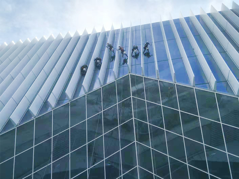 梅州華源外墻清洗公司*供應(yīng)外墻翻新高空作業(yè)