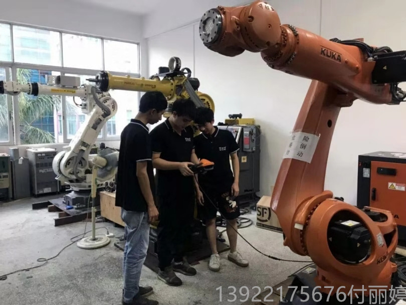 廣州庫卡機(jī)器人漏油維修/佛山庫卡機(jī)器人漏油維修