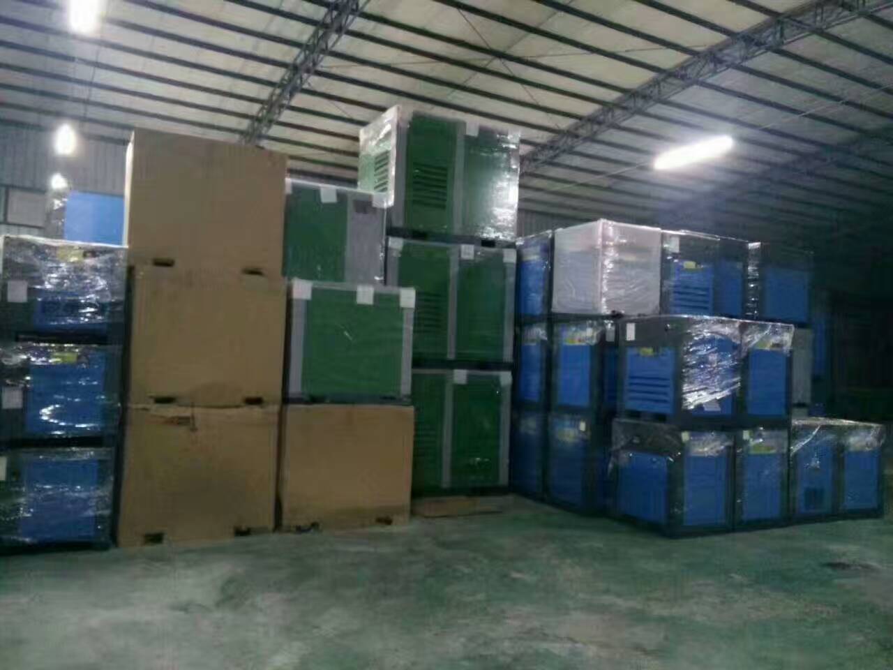 靜音省電空壓機(jī) 施納德永磁變頻空壓機(jī)靜音節(jié)能風(fēng)泵7.5KW 22KW 15KW