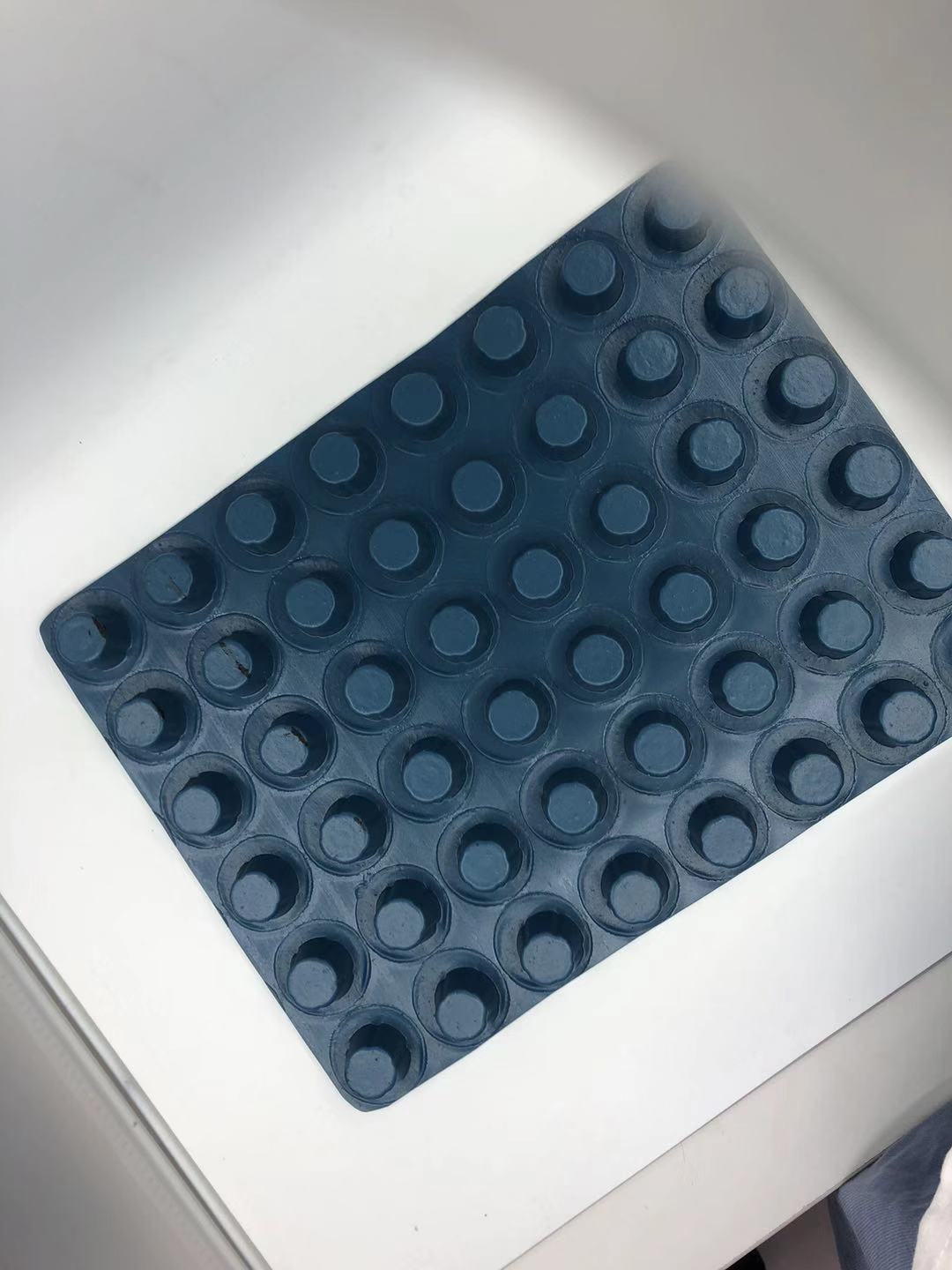 山東覆布排水板生產(chǎn)廠家-熱線電話