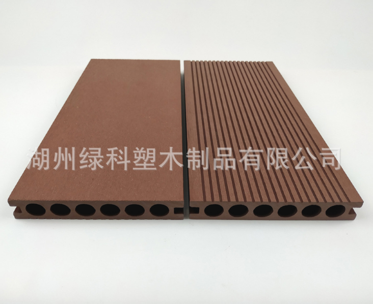 現(xiàn)貨供應圓孔塑木地板戶外防腐地板 泳池庭院花園廣場木塑地板