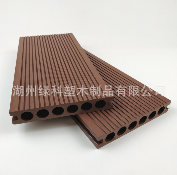 現(xiàn)貨供應圓孔塑木地板戶外防腐地板 泳池庭院花園廣場木塑地板