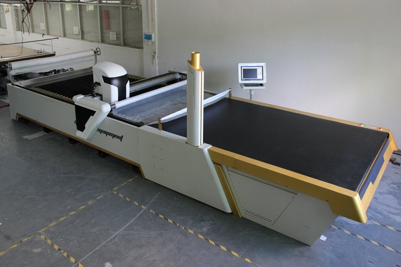 供應(yīng)廠家 汽車腳墊座椅多層裁床