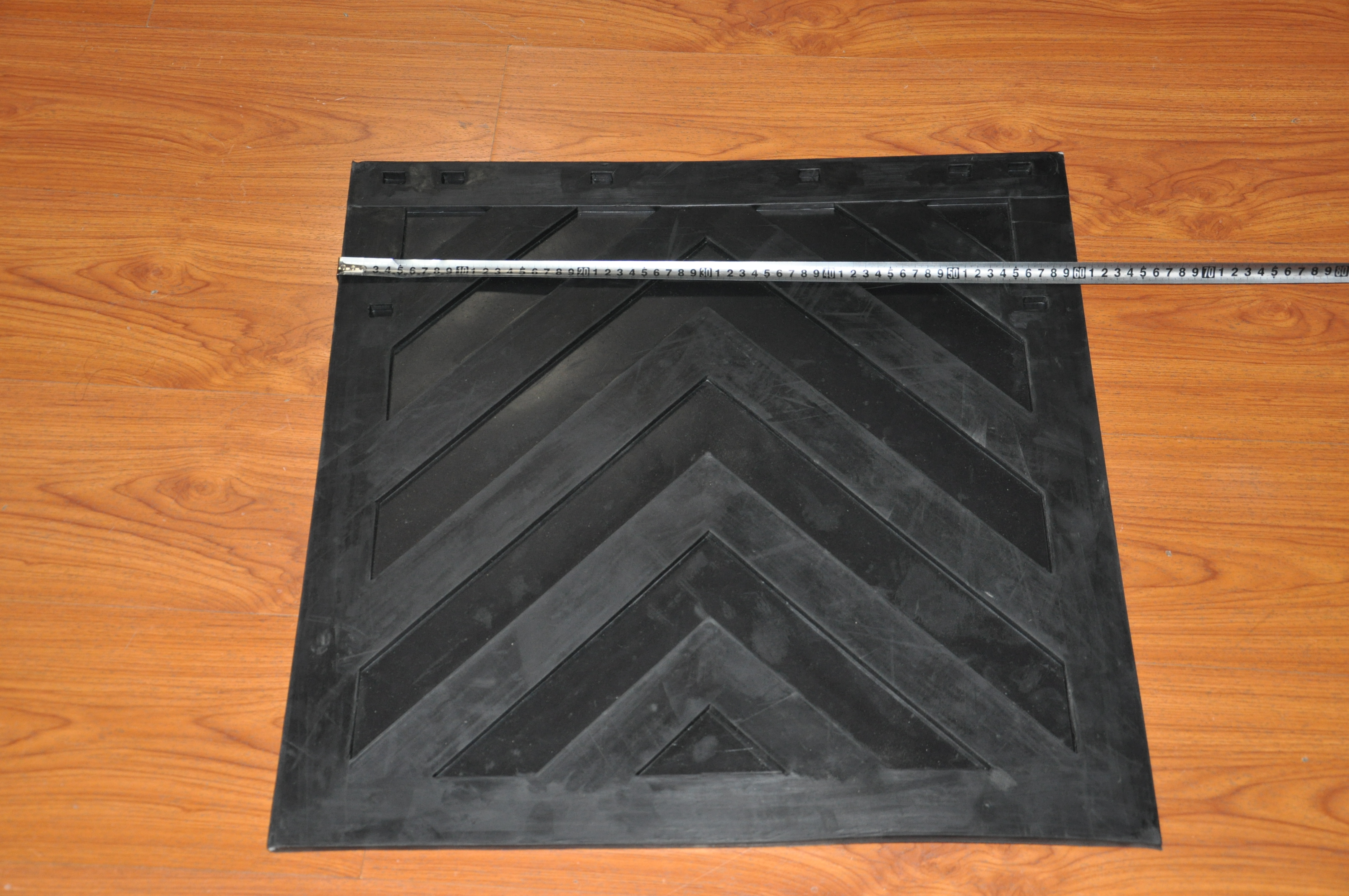 24*24汽車擋泥板 橡膠擋泥板 24*24橡膠擋泥板 橡膠制品