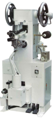 廠家直銷(xiāo)鞋機(jī)、新款坐式縫底機(jī)、粗線機(jī)LX-337 坐式縫底機(jī)報(bào)價(jià) 坐式縫底機(jī)批發(fā) 坐式縫底機(jī)供應(yīng)商