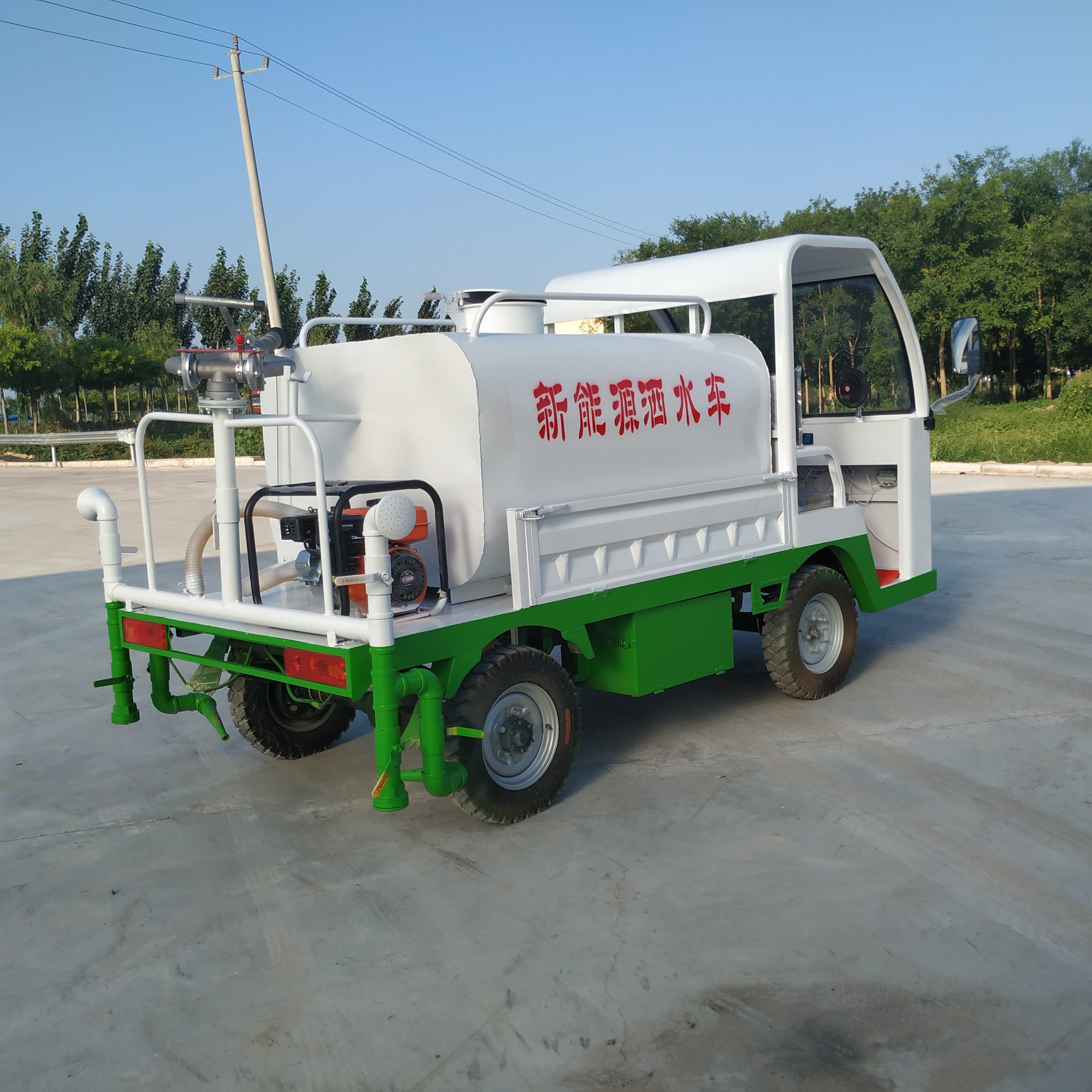 電動(dòng)四輪灑水車 電動(dòng)四輪灑水車廠家 電動(dòng)四輪灑水車報(bào)價(jià) 宇博電動(dòng)四輪灑水車 電動(dòng)四輪灑水車