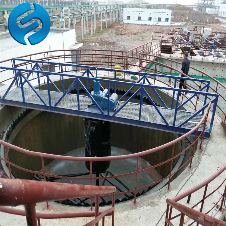中心傳動(dòng)污泥濃縮型刮泥機(jī)