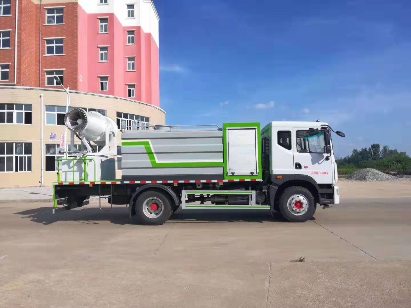 多功能抑塵車 有免征 ，有環(huán)保，有燃油，包上牌送車上門，3噸-25噸罐體，30-120米霧炮隨意可選