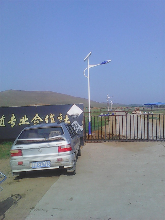 保定LED太陽能路燈價(jià)格