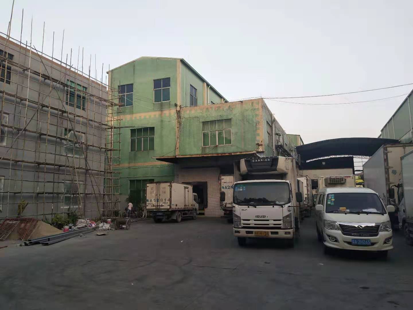 瓷磚翻新膩?zhàn)油鈮Ψ履佔(zhàn)臃壑猩揭醢顑?nèi)墻膩?zhàn)臃蹚S家膩?zhàn)臃凵a(chǎn)廠家膩?zhàn)臃塾心男┢放?  title=