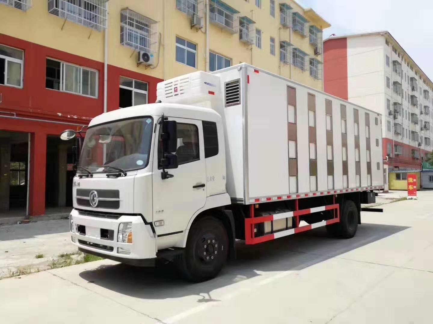 畜禽運輸車 / 廠家 /供應(yīng)商/電話/批發(fā) /家好