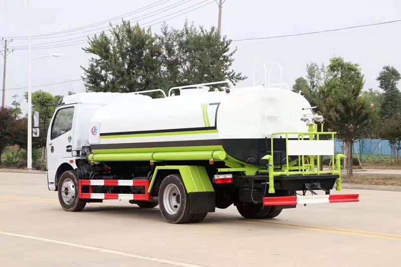 東風(fēng)多利卡灑水車︱10噸灑水車廠家_國六灑水車 _供應(yīng)商  程力專汽歡迎你