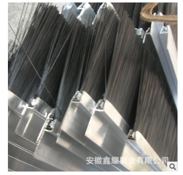 不銹鋼長(zhǎng)條刷生產(chǎn)廠家 廠家定做尼龍工業(yè)毛刷 拋光除塵毛刷條價(jià)格