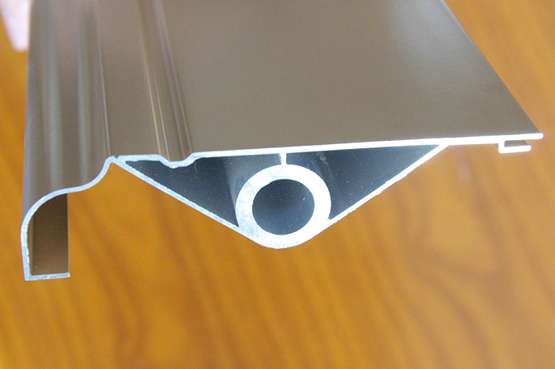 學(xué)校用哪種采暖方式更經(jīng)濟(jì)？